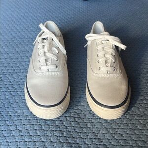 New woman’s Sperry Top sider CVO sneaker